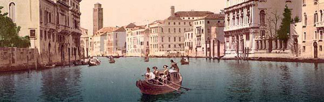 Canale e gondola, Venezia, Italia