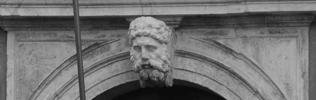 Palazzo Civran. Testa maschile del loggiato